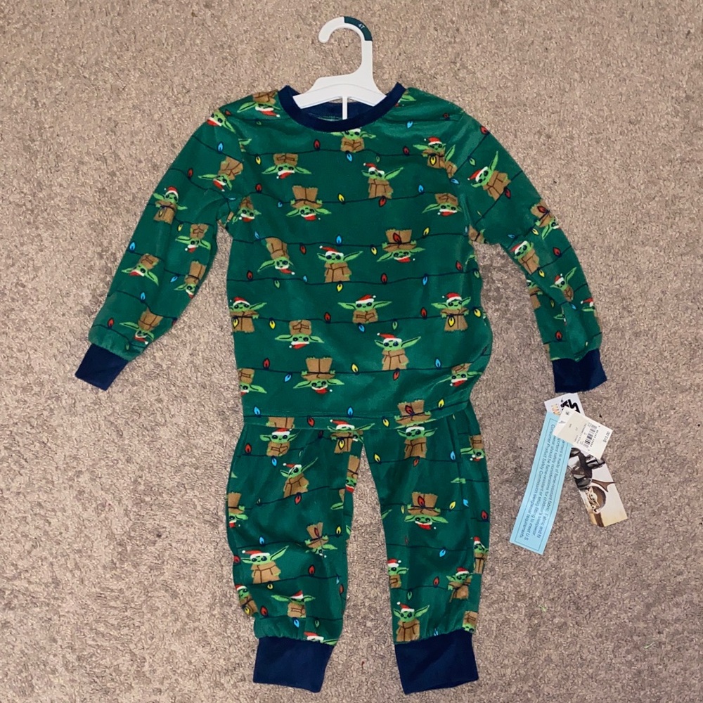 Star Wars Green Pajama Set with Characters